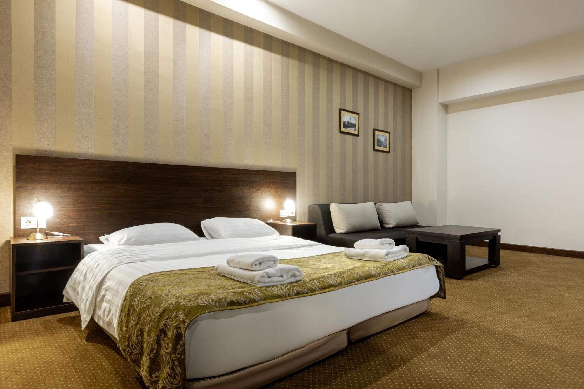 Citrus Hotel Tiflis Habitación foto