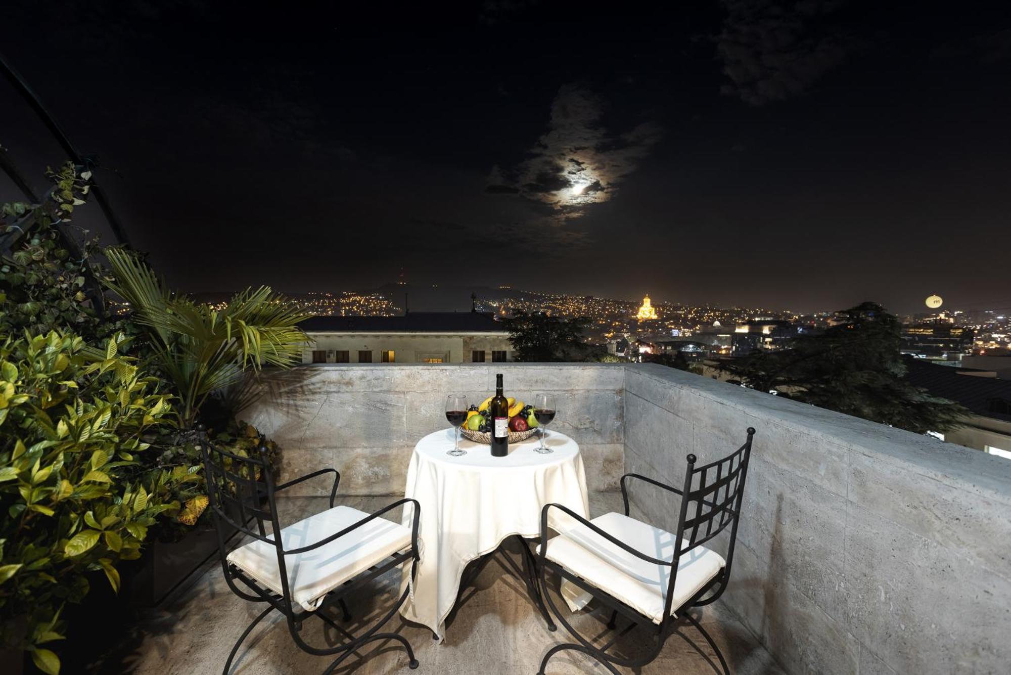 Citrus Hotel Tiflis Exterior foto
