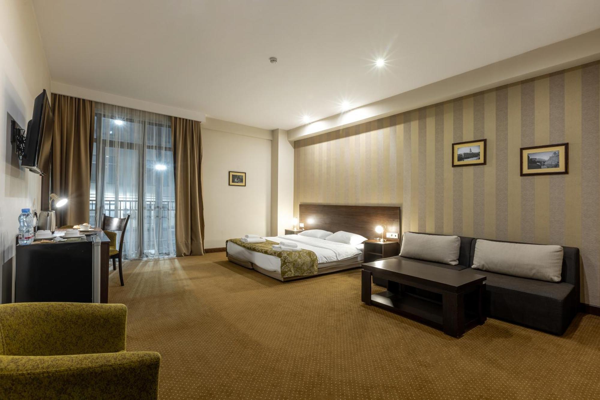 Citrus Hotel Tiflis Habitación foto