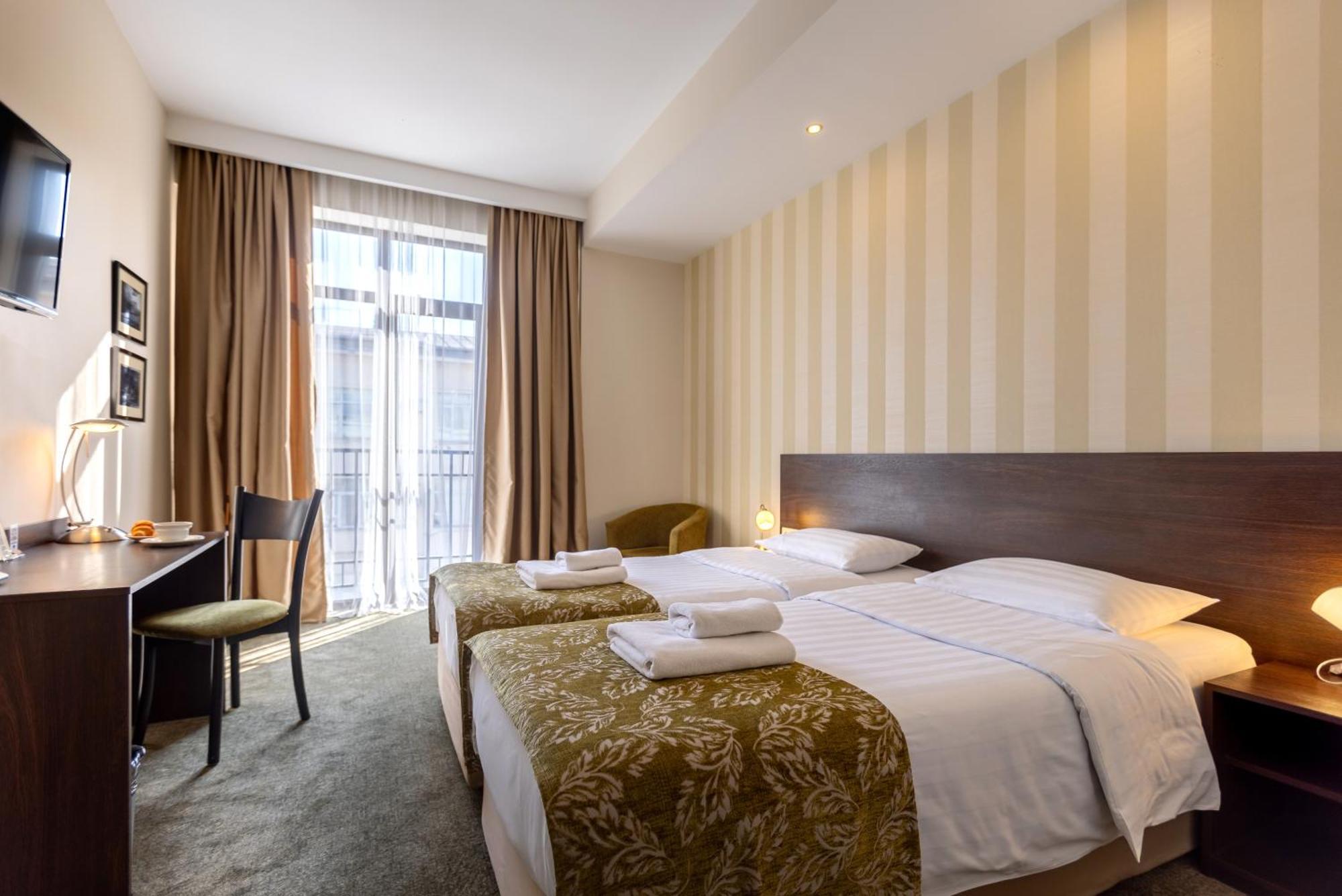 Citrus Hotel Tiflis Exterior foto